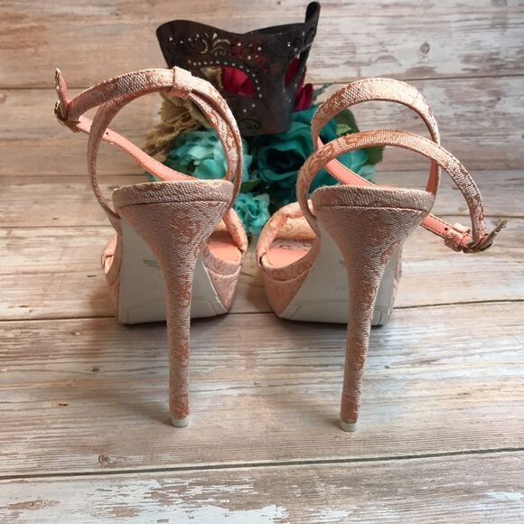 GUESS Pink Clives One Band Platform Sandals - Picture 5 of 8